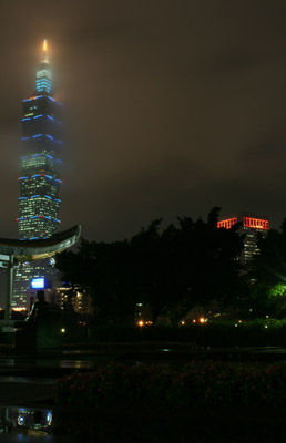 Taipei 101 with seated Sun Yat-sen